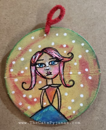 Shelly Ornament