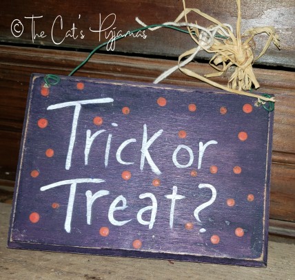 Purple Little Trick or Treat Sign